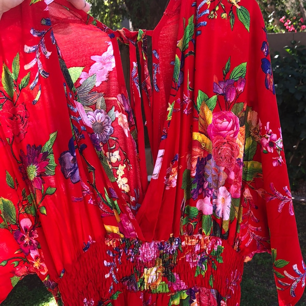Last 1! Small Beautiful Sexy Red Floral Maxi Dress - Picture 2 of 3